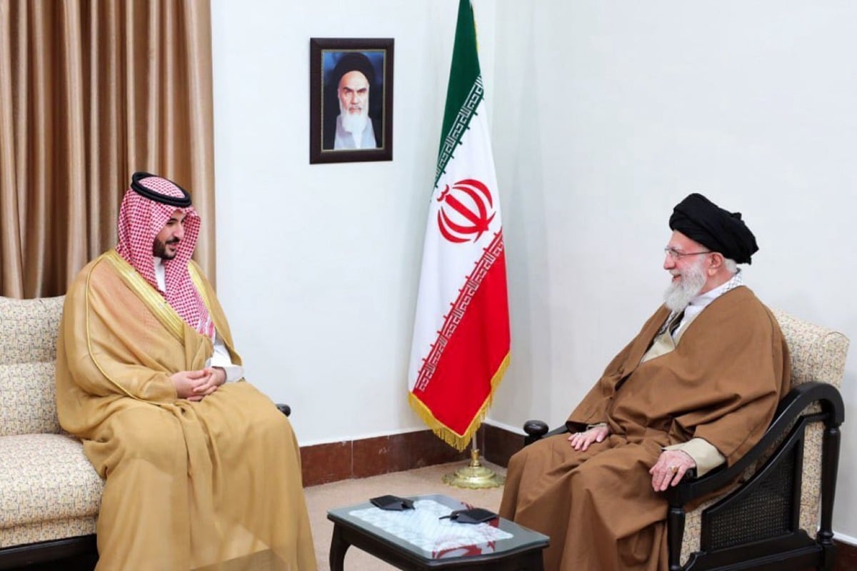  رسالة خطية من خادم الحرمين الشريفين إلى المرشد الأعلى لإيران