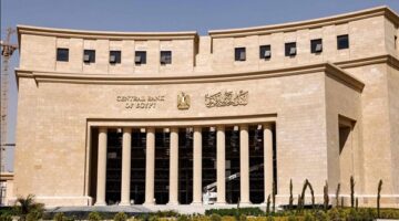 ياسر عمر: خفض الفائدة يخفف عبء خدمة الدين في الموازنة العامة الجديدة