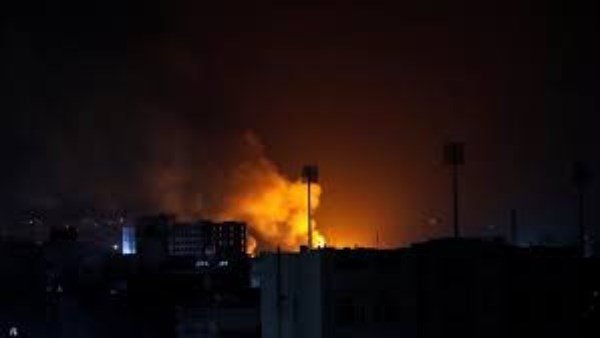 يستخدمه الحوثيون.. القيادة المركزية الأمريكية: دمرنا ميناء رأس عيسى النفطي يستخدمه الحوثيون.. القيادة المركزية الأمريكية: دمرنا ميناء رأس عيسى النفطي