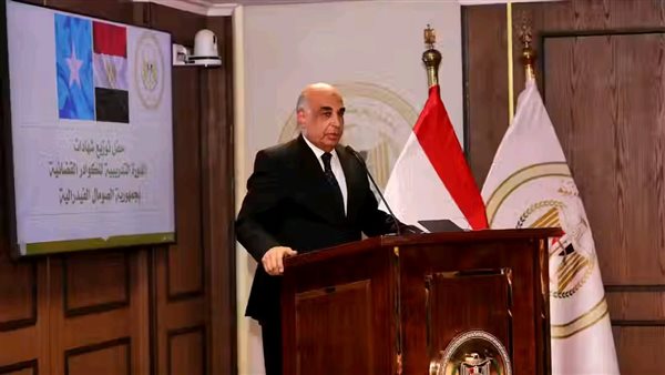 وزير العدل يكرم وفدا قضائيا صوماليا بعد اجتيازه البرنامج التدريبي بمركز الدراسات القضائية وزير العدل يكرم وفدا قضائيا صوماليا بعد اجتيازه البرنامج التدريبي بمركز الدراسات القضائية
