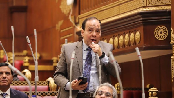 برلماني يهنئ البابا تواضروس والأقباط بعيد القيامة