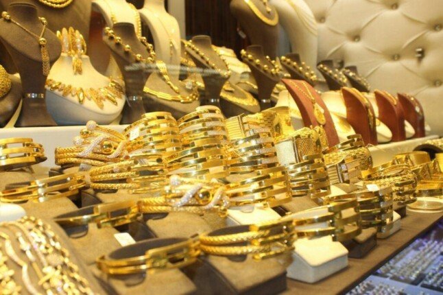 سعر الذهب في نهاية التعاملات المسائية اليوم الخميس 17 أبريل 2025