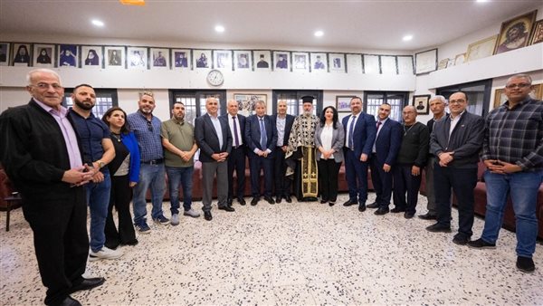 رئيس اللجنة الرئاسية لشؤون الكنائس بفلسطين يشارك في قداس خميس الأسرار رئيس اللجنة الرئاسية لشؤون الكنائس بفلسطين يشارك في قداس خميس الأسرار