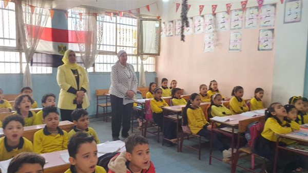 مدير تعليم القاهرة في جولة تفقدية لعدد من مدارس المقطم