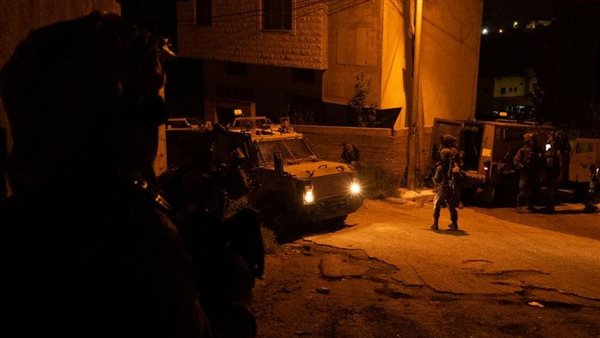 إعلام فلسطيني: قوات الاحتلال تقتحم رام الله وتنتشر قرب المجمع الطبي وحي الماصيون