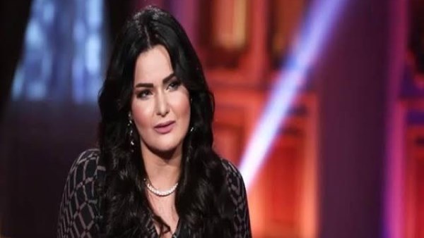 سما المصري: أحمد العوضي مش ستايلي.. ومرتضى منصور اتنازل عن قضاياه ضدي سما المصري: أحمد العوضي مش ستايلي.. ومرتضى منصور اتنازل عن قضاياه ضدي