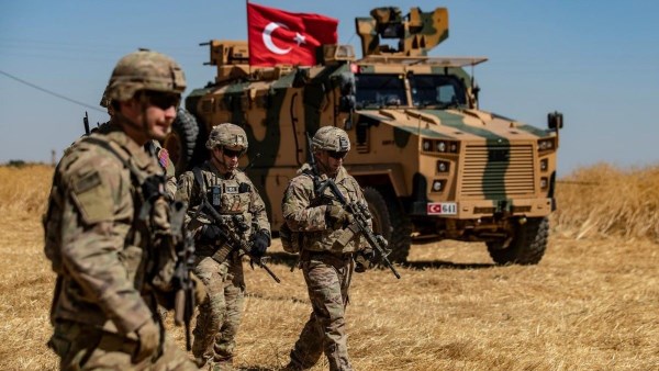 الدفاع التركية تعلن تدمير 121 كيلومترا من الأنفاق شمال سوريا الدفاع التركية تعلن تدمير 121 كيلومترا من الأنفاق شمال سوريا
