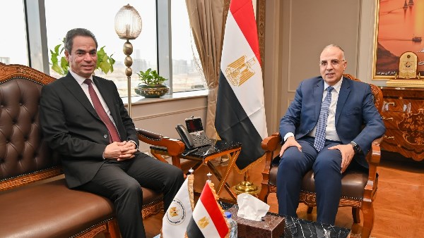 سويلم يبحث مع رئيس الوطنية للإعلام سُبل توعية المجتمع بأهمية المياه سويلم يبحث مع رئيس الوطنية للإعلام سُبل توعية المجتمع بأهمية المياه