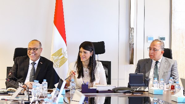 وزيرا التخطيط والعمل يُطلقان منصة «آفاق الفرص والوظائف في مصر» وزيرا التخطيط والعمل يُطلقان منصة «آفاق الفرص والوظائف في مصر»