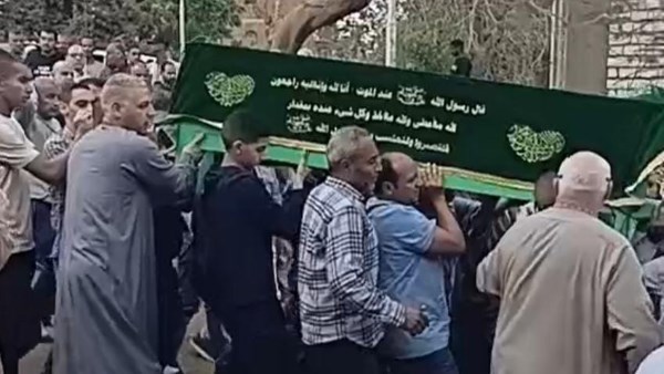 حكم كتابة بعض الآيات والأذكار على الكفن.. دار الإفتاء تجيب