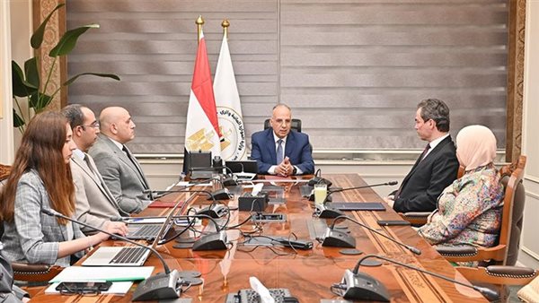 وزير الري يلتقى بالمسلمانى لبحث التعاون وزيادة الوعى المجتمعى بقضايا المياه وزير الري يلتقى بالمسلمانى لبحث التعاون وزيادة الوعى المجتمعى بقضايا المياه