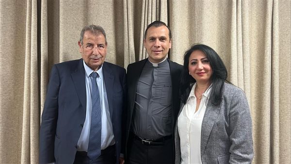 خوري: الكنائس الفلسطينية صوت الحق في وجه الاحتلال وشريك بالمشروع الوطني خوري: الكنائس الفلسطينية صوت الحق في وجه الاحتلال وشريك بالمشروع الوطني