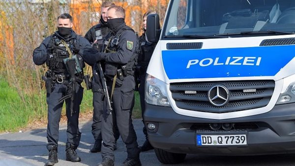 إصابة اثنين في هجوم طعن أمام متجر في ألمانيا إصابة اثنين في هجوم طعن أمام متجر في ألمانيا