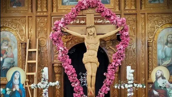 كنيسة الأنبا مقروفيوس بدير الجنادلة تتأمل في محبة الله خلال صلوات الجمعة العظيمة كنيسة الأنبا مقروفيوس بدير الجنادلة تتأمل في محبة الله خلال صلوات الجمعة العظيمة