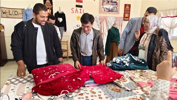 نائبا "الزراعة" و"الإيفاد" يتفقدان مشروعات الاستثمارات الزراعية المستدامة بالمنيا نائبا "الزراعة" و"الإيفاد" يتفقدان مشروعات الاستثمارات الزراعية المستدامة بالمنيا