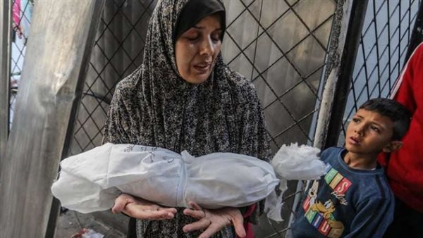 المجازر في غزة لا تنتهي.. 24 شهيدا جراء قصف الاحتلال عدة مناطق في غزة المجازر في غزة لا تنتهي.. 24 شهيدا جراء قصف الاحتلال عدة مناطق في غزة