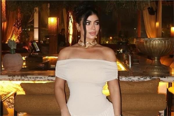 كارولين عزمي تتصدر الترند بإطلالة عيد ميلادها «صور» كارولين عزمي تتصدر الترند بإطلالة عيد ميلادها «صور»