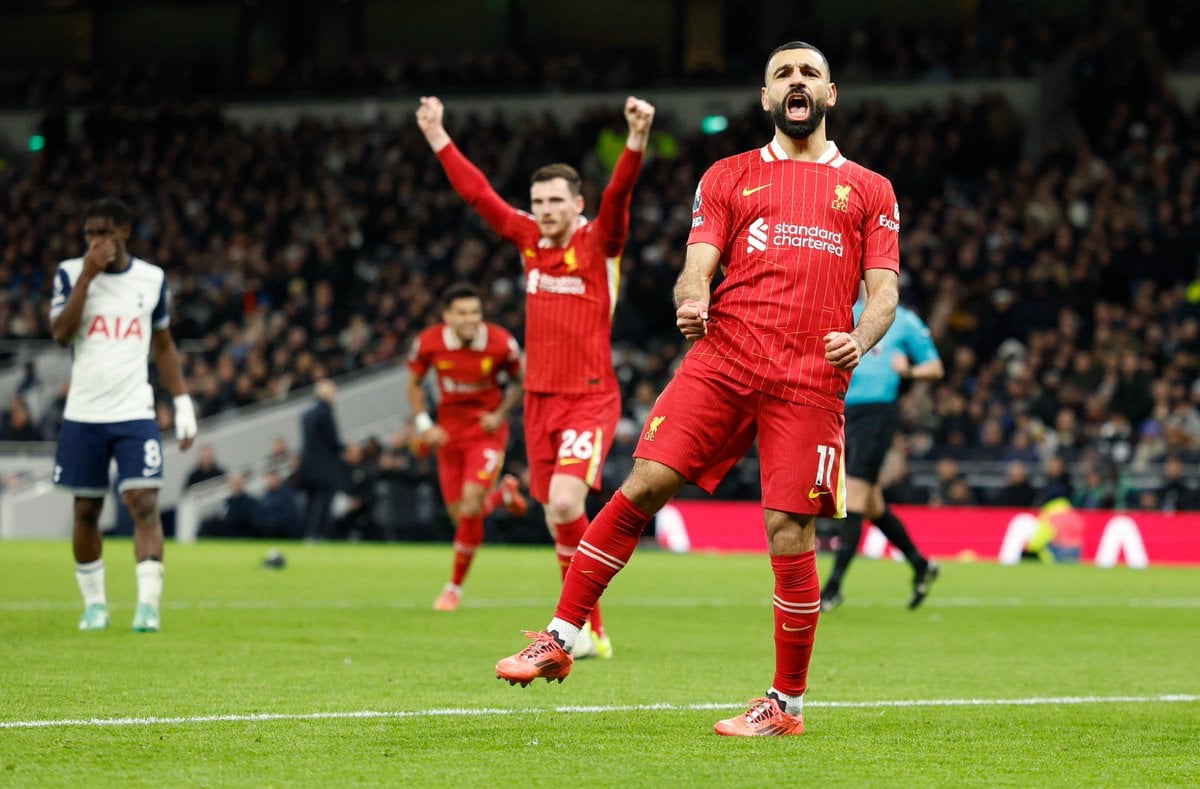 ليفربول على أعتاب التتويج بلقبه الـ20 في الدوري الإنجليزي بمواجهة ليستر