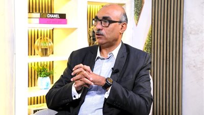 نائب المصري الديمقراطي يوافق علي زيادة مكافأة النواب إلي 50 ألف جنيه: النائب أحيانا بيدفع من جيبه مصاريف دائرته نائب المصري الديمقراطي يوافق علي زيادة مكافأة النواب إلي 50 ألف جنيه: النائب أحيانا بيدفع من جيبه مصاريف دائرته