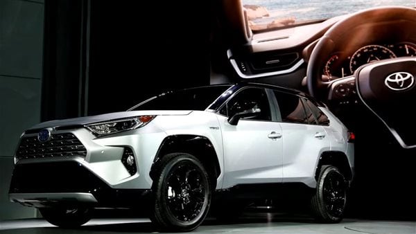 تويوتا تدرس إنتاج RAV4 في الولايات المتحدة لتجنب رسوم ترامب الجمركية تويوتا تدرس إنتاج RAV4 في الولايات المتحدة لتجنب رسوم ترامب الجمركية