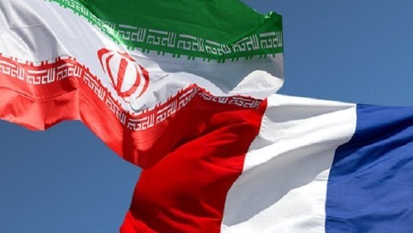 فرنسا تحظر على مواطنيها السفر إلى إيران