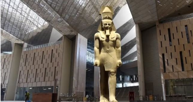 تمهيدًا للافتتاح.. المتحف المصري الكبير ينظم جولات تدريبية للمرشدين السياحيين تمهيدًا للافتتاح.. المتحف المصري الكبير ينظم جولات تدريبية للمرشدين السياحيين