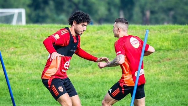 محمد هاني يكشف تفاصيل اتفاقية لاعبي الاهلي لمواجهة بطل جنوب إفريقيا