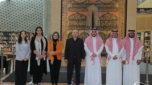 قنصل السعودية يزور مكتبة الإسكندرية ويتفقد المعارض قنصل السعودية يزور مكتبة الإسكندرية ويتفقد المعارض
