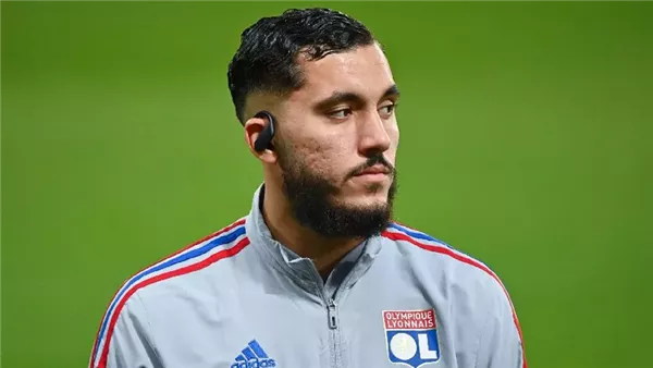 اختار فرنسا.. تقارير: ريان شرقي يرفض تمثيل منتخب الجزائر اختار فرنسا.. تقارير: ريان شرقي يرفض تمثيل منتخب الجزائر