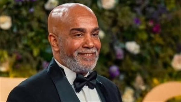 كريم محمود عبدالعزيز يطلب الدعاء للراحل سليمان عيد
