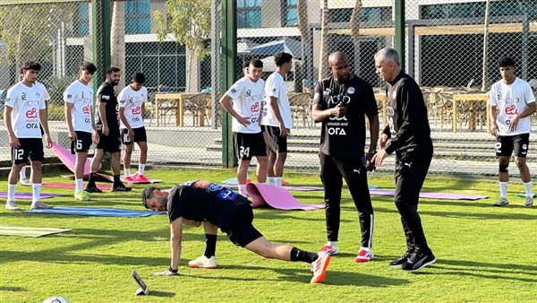 وزير الرياضة يؤازر منتخب مصر ويهنئهم بالتأهل لربع نهائي بطولة كأس الامم