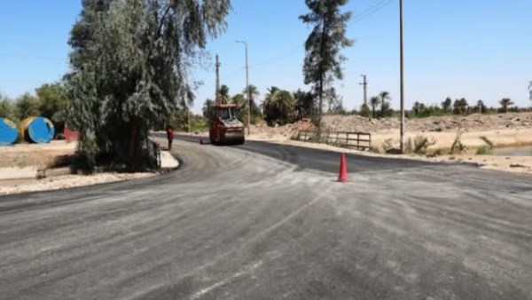 أسوان .. معالجة هندسية لهبوط أرضى مفاجئ بطريق توشكى بنصر النوبة أسوان .. معالجة هندسية لهبوط أرضى مفاجئ بطريق توشكى بنصر النوبة