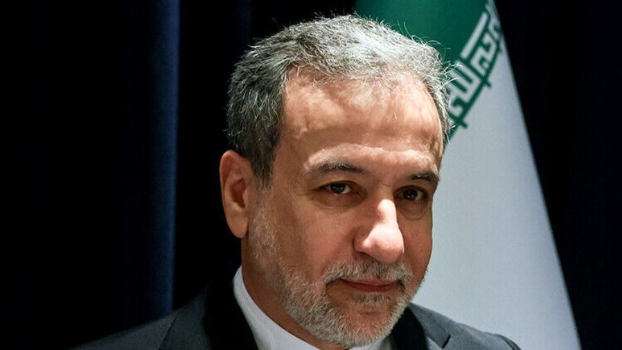 وزير الخارجية الإيراني إلى روما للمشاركة بمحادثات طهران وواشنطن النووية