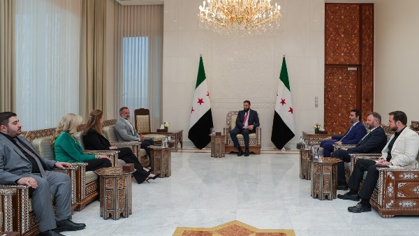 الرئيس السوري يلتقى بوفد الكونجرس الأمريكي في دمشق الرئيس السوري يلتقى بوفد الكونجرس الأمريكي في دمشق