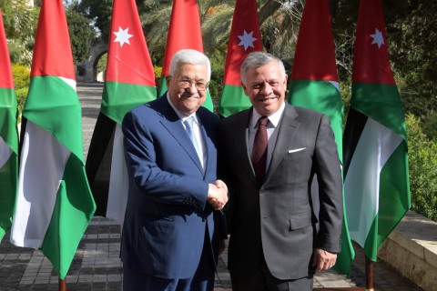 منع المروحيات الأردنيّة من الهبوط برام الله.. نتنياهو يُربِك ويُحرِج العاهل الأردنيّ و(يُهين) عبّاس بمنعه الوصول لدمشق بطائرة ويُجبره على استخدام السيارّة