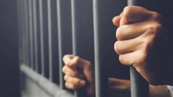 بأسلوب المغافلة.. حبس المتهم بسرقة مبلغ مالي من مواطن بروض الفرج بأسلوب المغافلة.. حبس المتهم بسرقة مبلغ مالي من مواطن بروض الفرج