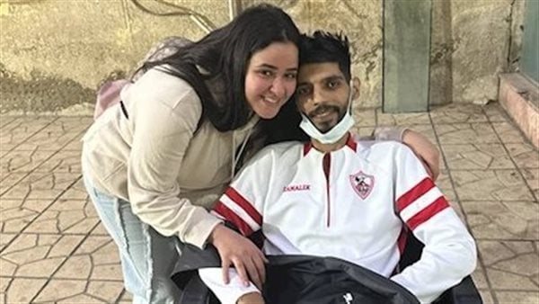 ارحموا الراجل في تربته.. أرملة إبراهيم شيكا تنفي ادعاءات علاجه على نفقة الدولة