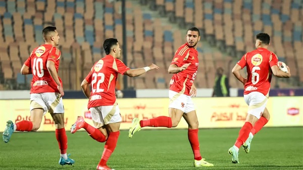 عاجل| الاطاحة بالهداف.. مفاجأت في بدلاء الأهلي أمام صن داونز