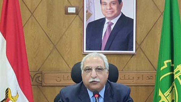 "تعليم القليوبية": توزيع 32 جهاز لاسلكي على مديري الإدارات والقيادات التعليمية بالمحافظة