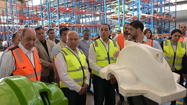 رئيس الوزراء يتفقد مصنعي الوايلر فريد حسنين للطلمبات رئيس الوزراء يتفقد مصنعي الوايلر فريد حسنين للطلمبات