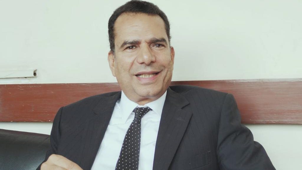 د. محمد ابوالفضل بدران يكتب: لماذا تشوّه المرأةُ نفسها؟