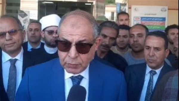 محافظ المنيا يطمئن على مصابي حادث ملوي: قانون المرور هيطبق على العربيات المخالفة | بث مباشر محافظ المنيا يطمئن على مصابي حادث ملوي: قانون المرور هيطبق على العربيات المخالفة | بث مباشر
