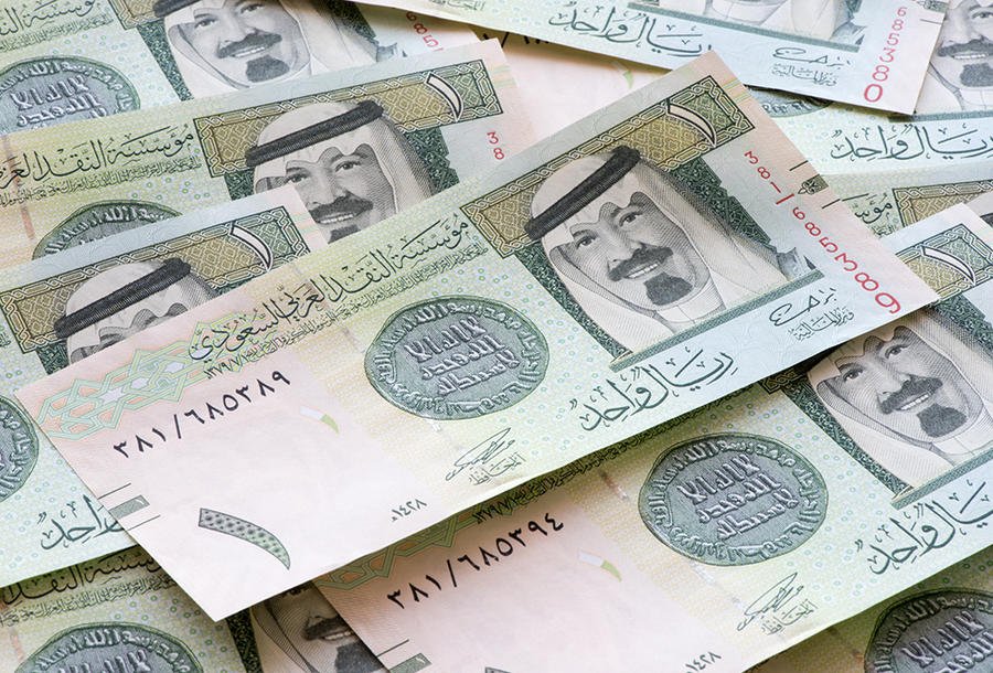 لو مسافر عمرة أو عمل.. سعر الريال السعودي اليوم السبت 19 أبريل 2025