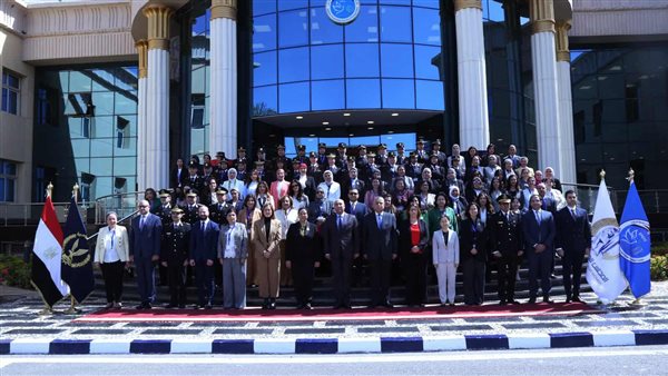 المستشارة أمل عمار تشارك فى فعاليات ندوة "دور المرأة فى حفظ السلام"