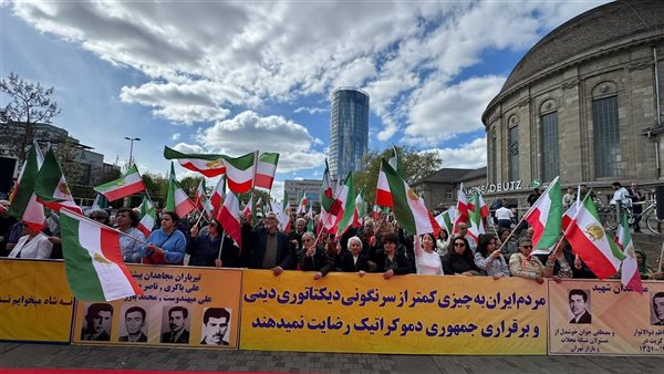 المقاومة الإيرانية تهز العالم: احتجاجات متزامنة في عواصم ومدن كبرى