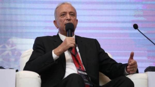 خبير سيارات: حوالي 70% من إجمالي مبيعات السيارات في مصر تعتمد على القروض والتقسيط خبير سيارات: حوالي 70% من إجمالي مبيعات السيارات في مصر تعتمد على القروض والتقسيط