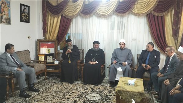 قيادات الازهر في زيارة الأخوة الأقباط للتهنئة بعيد القيامة المجيد بشمال سيناء قيادات الازهر في زيارة الأخوة الأقباط للتهنئة بعيد القيامة المجيد بشمال سيناء