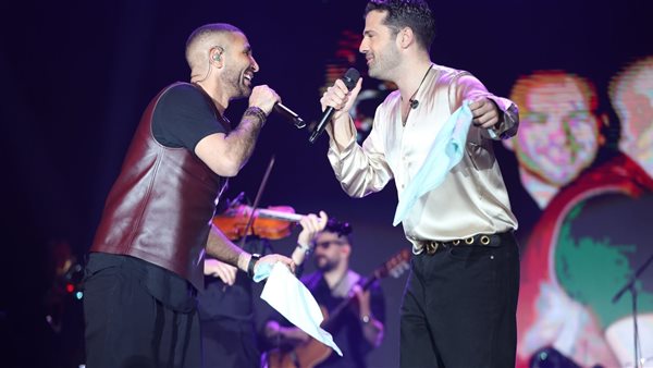 أحمد سعد يتألق في دويتو "أرقص يا حبيبي" مع مطرب يوناني بحفل الربيع أحمد سعد يتألق في دويتو "أرقص يا حبيبي" مع مطرب يوناني بحفل الربيع
