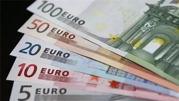 أسعار اليورو أمام الجنيه في مصر اليوم الأحد 20 أبريل 2025 أسعار اليورو أمام الجنيه في مصر اليوم الأحد 20 أبريل 2025