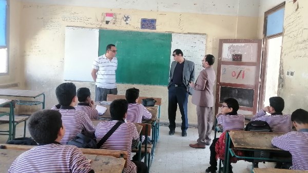 شاهد.. انتظام الدراسة في المدارس بالتزامن مع احتفالات عيد القيامة